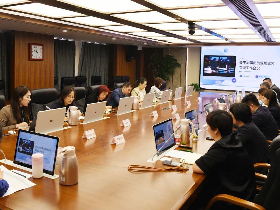 1748591670630016393985_739